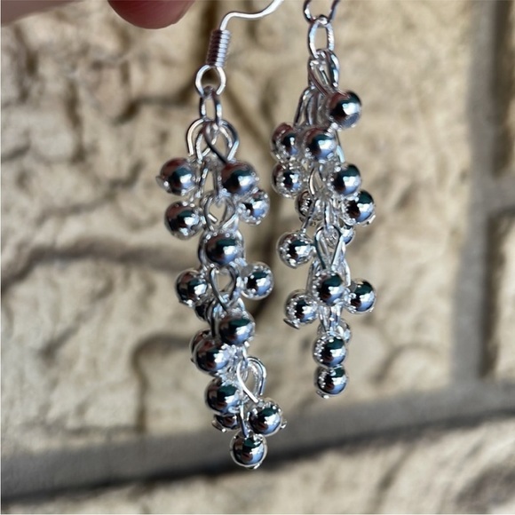 925 Sterling Silver Smooth Grape Bead Ball Earrings chandelier New - Picture 9 of 12